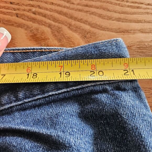 Wrangler Blue Jeans | Size 42 x 32 | Classic Fit | Fair Condition - Picture 8 of 9